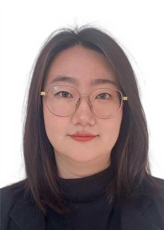 英璐 院办主任